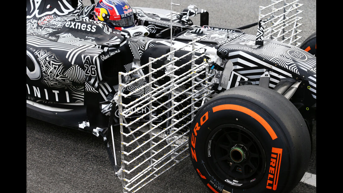 Daniil Kvyat - Red Bull - Formel 1-Test - Barcelona - 27. Februar 2015