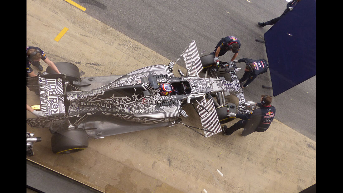Daniil Kvyat - Red Bull - Formel 1-Test - Barcelona - 27. Februar 2015