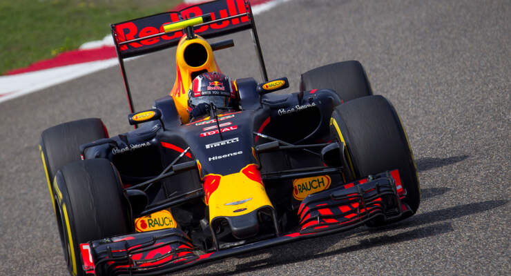 Daniil Kvyat - Red Bull - GP China 2016 - Shanghai - Rennen