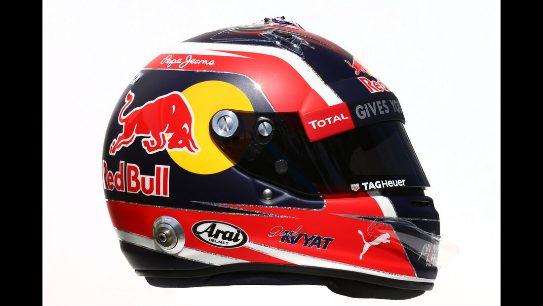 Daniil Kvyat - Red Bull - Helm - Formel 1 - 2016