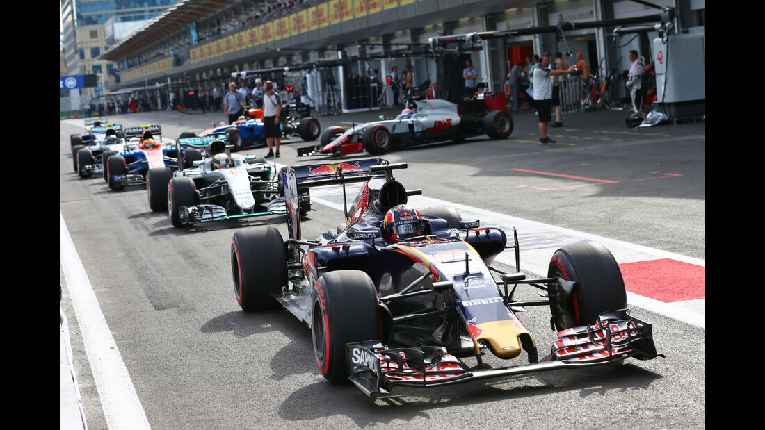 Daniil Kvyat - Toro Rosso - Formel 1 - GP Aserbaidschan - Baku - 18. Juni 2016