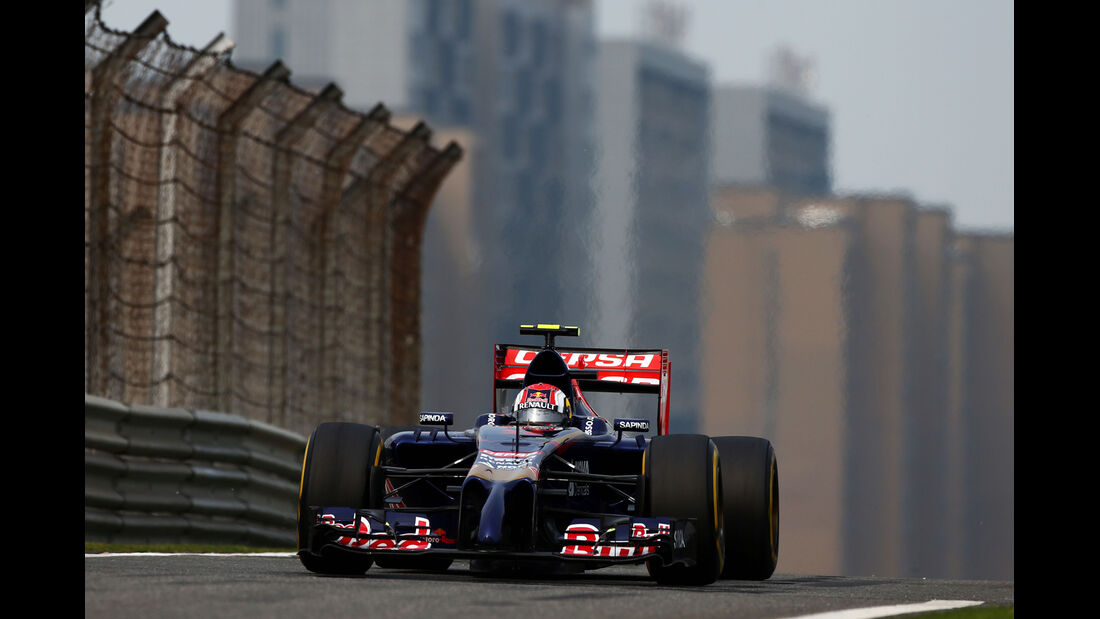 Daniil Kvyat - Toro Rosso - Formel 1 - GP China - Shanghai - 18. April 2014