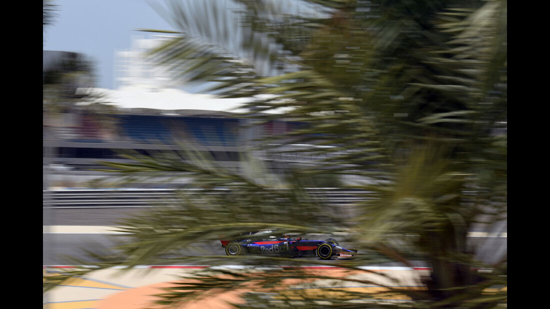 Daniil Kvyat - Toro Rosso - Formel 1 - Testfahrten - Bahrain - Mittwoch - 19.4.2017