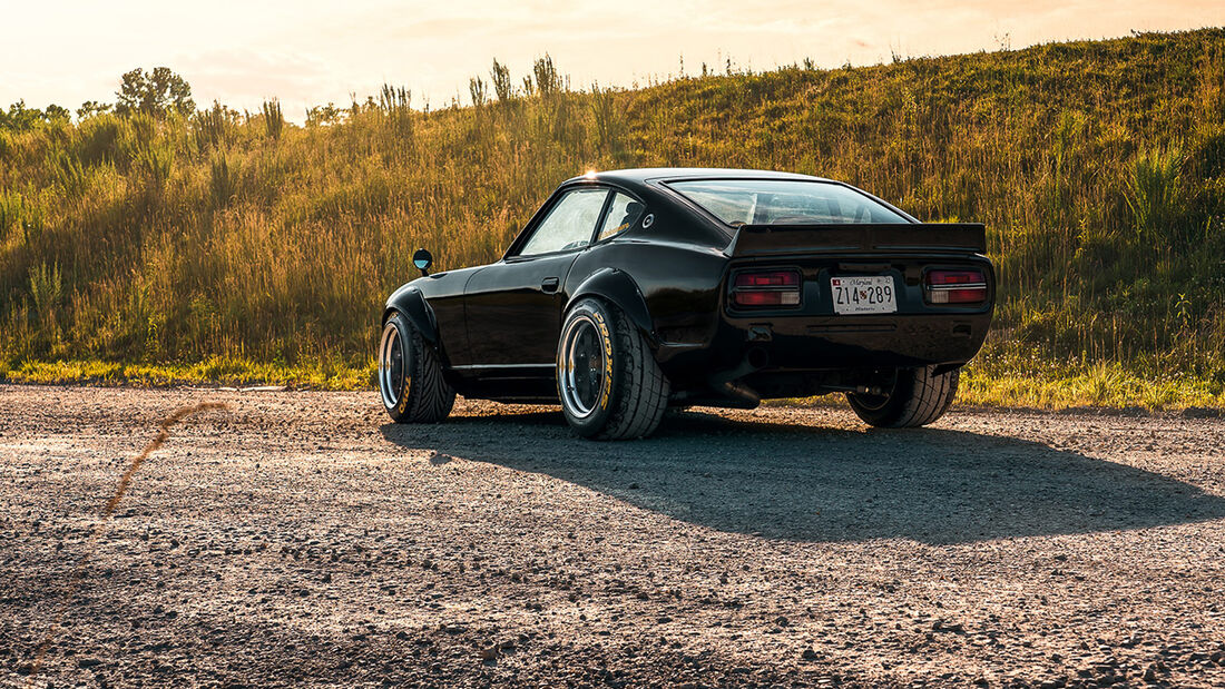 Datsun 240Z Fairlady Nissan Supra Motor Restomod