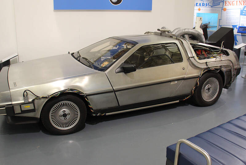 DeLorean DMC-12 Zurück in die Zukunft 2 im British Motor Museum