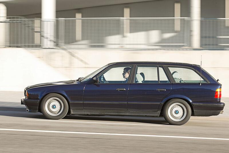 Die besten Youngtimer BMW 540i E34 Touring 