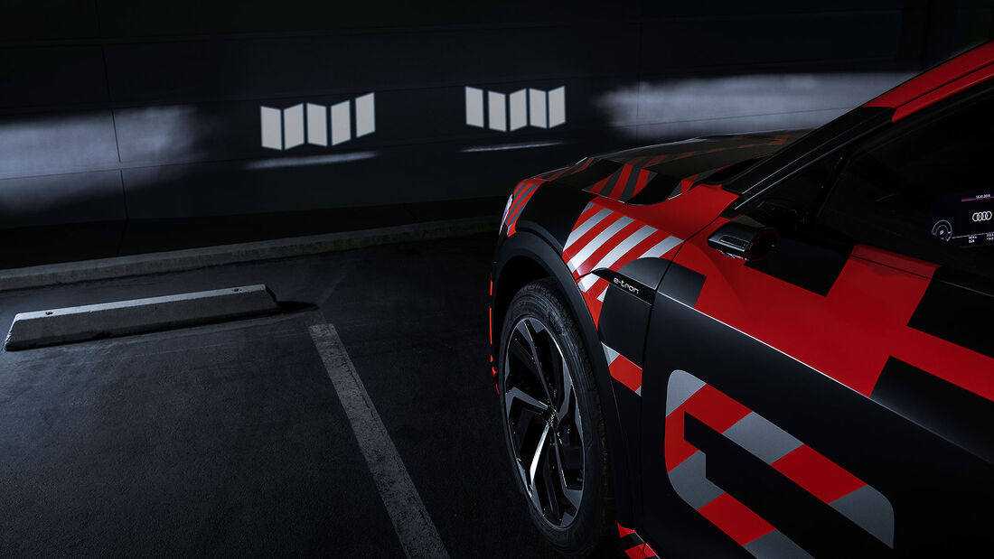 Digital Matrix Light Audi e-tron Sportback Mitfahrt 