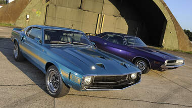 Dodge Challenger R/T 383, Baujahr 1970, Shelby Mustang GT 500, Baujahr 1969