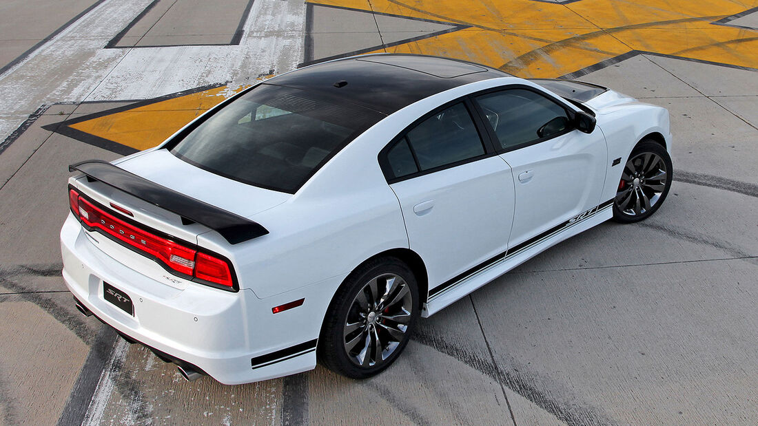 Dodge Charger SRT 8 392