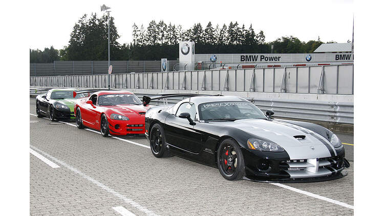 Dodge Viper Srt10 Acr Runden Rekord Us Schlange In 7 12 Min Durch Die Grune Holle Auto Motor Und Sport