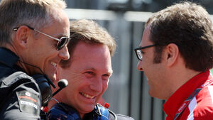 Domenicali Horner Whitmarsh Formel 1 Teamchefs 2011