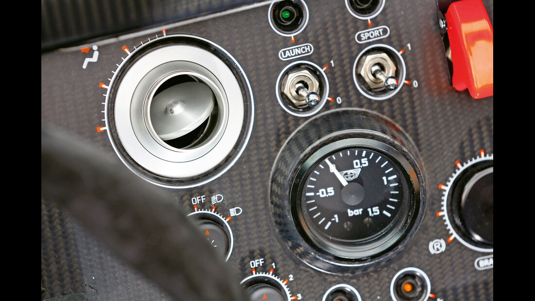 Donkervoort D8 GTO Performance, Rundinstrumente