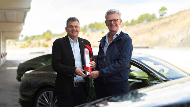 Dr. Matthias Rabe CTO Bentley Motors und Gerd Stegmaier Best Cars
