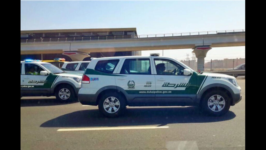 Dubai Police Cars - Polizeiautos Dubai 