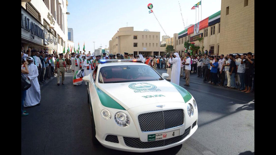 Dubai Police Cars - Polizeiautos Dubai - Bentley Continental GT