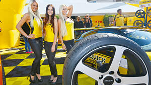Dunlop, Gridgirls