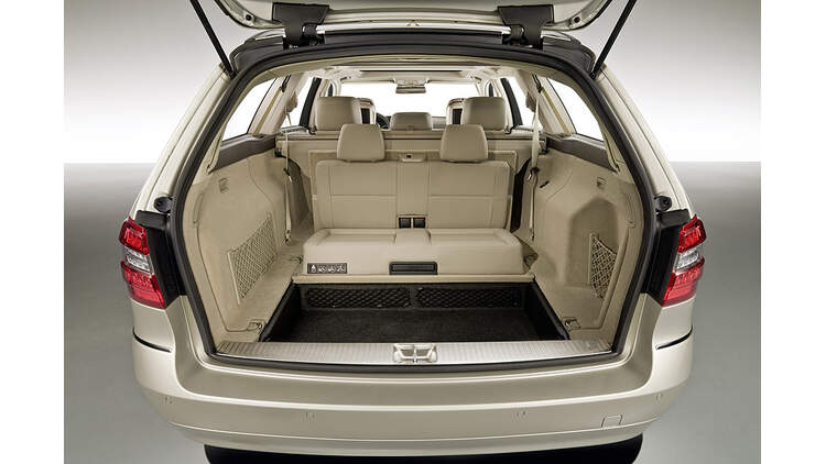 Mercedes E 250 Cgi T Im Test Kombi Mit Neuem Turbo Vierzylinder Auto Motor Und Sport