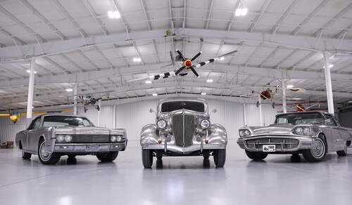 Edelstahl-Autos: 1936er Ford Deluxe Sedan, 1960er Ford Thunderbird, 1967er Lincoln Continental Convertible