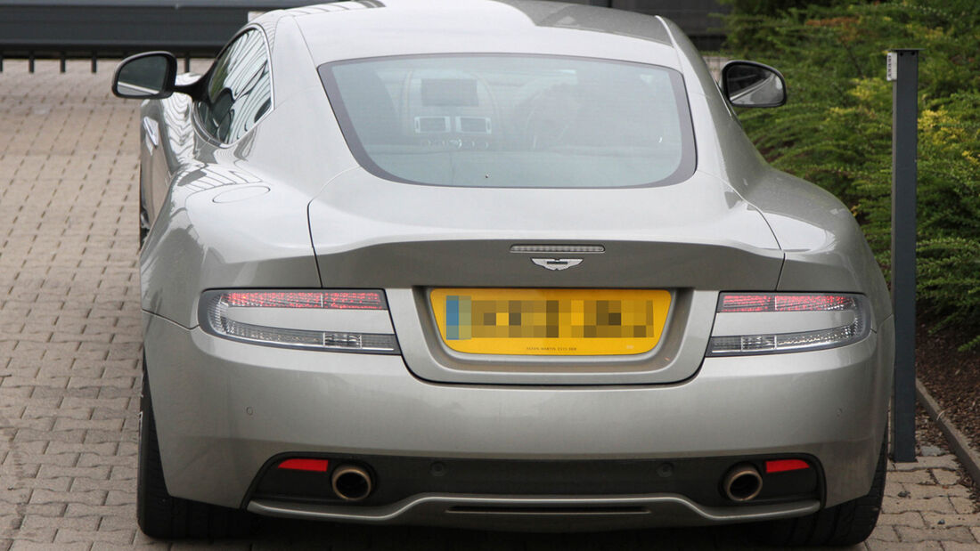 Erlkönig Aston Martin DB9