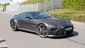 Erlkönig Aston Martin Vantage V12 RS