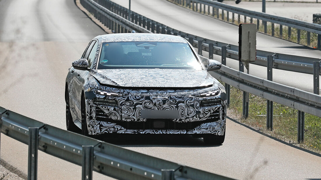 Erlkönig Audi RS6 Avent E-Tron