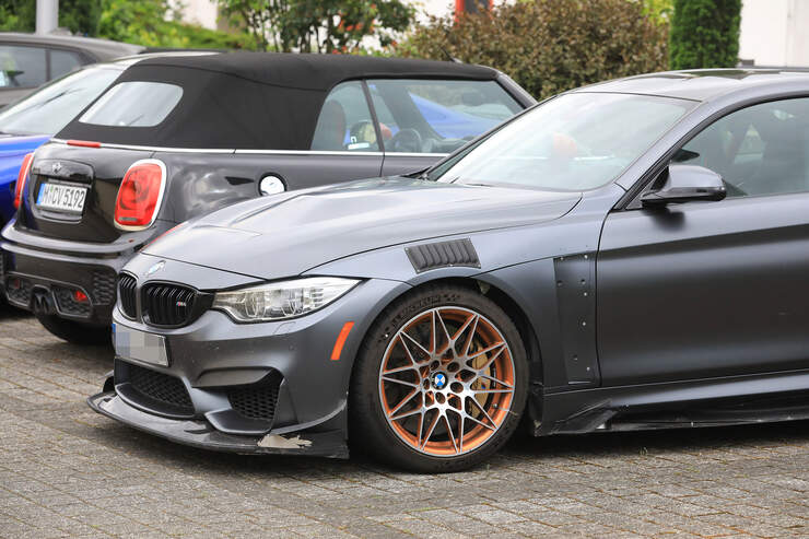 Erlkoenig-BMW-M4-CSL-fotoshowBig-8b69d899-1172738.jpg