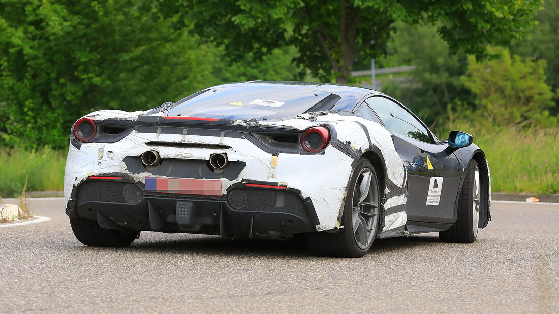 2021 - [Ferrari] 296 GTB Erlkoenig-Ferrari-V6-Hybrid-Muletto-169FullWidth-f92ae3d2-1694185