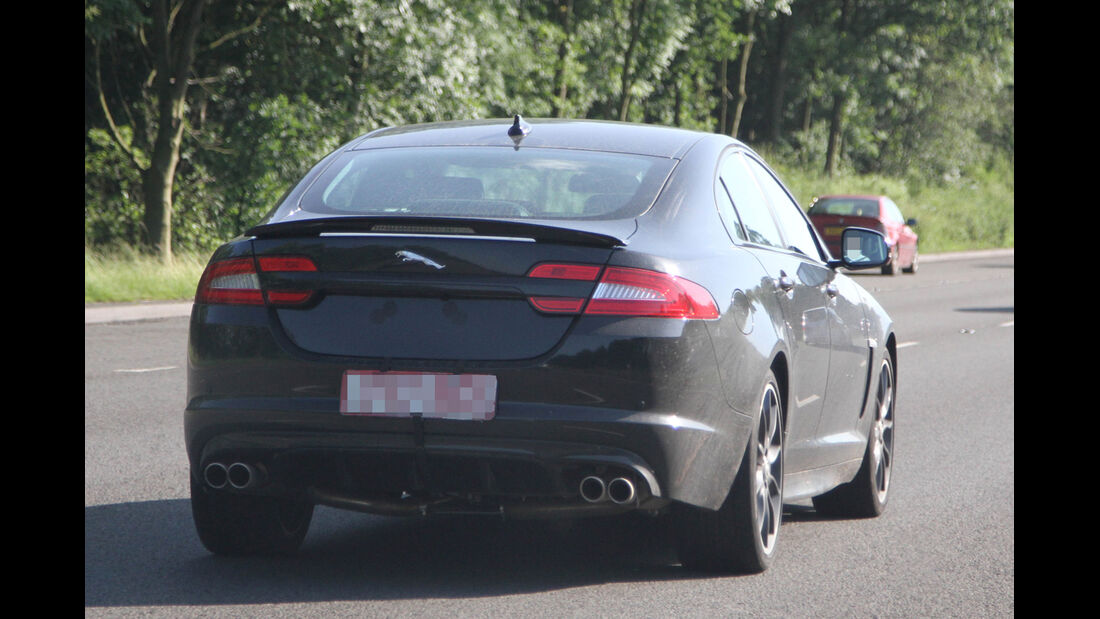Erlkönig Jaguar XFR-S