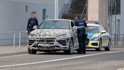 Erlkönig Lamborghini Urus PHEV Polizei