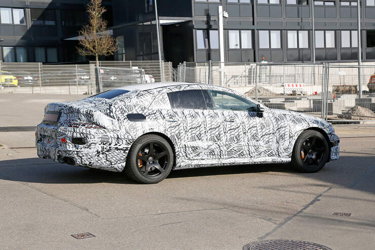 https://imgr1.auto-motor-und-sport.de/Erlkoenig-Mercedes-AMG-GT-Coup--fotoshowBig-8db3bb29-1057730.jpg Erlkoenig-Mercedes-AMG-GT-Coup--fotoshowBig-8db3bb29-1057730