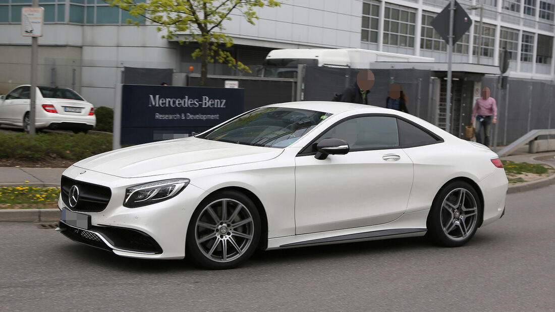 Erlkönig Mercedes-AMG S63 Coupé Muletto