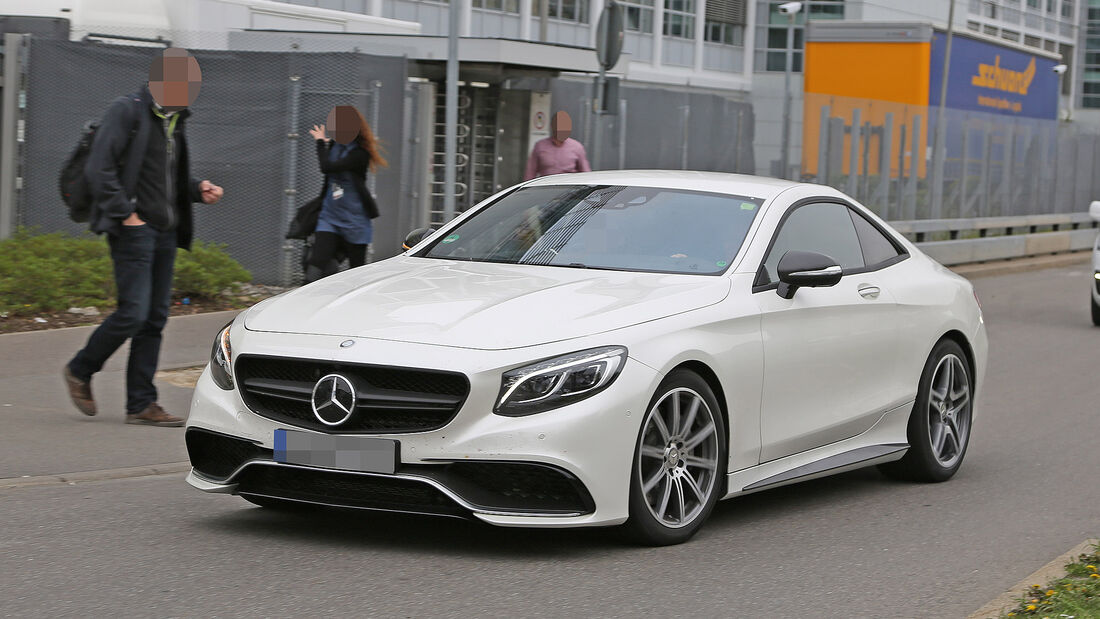 Erlkönig Mercedes-AMG S63 Coupé Muletto