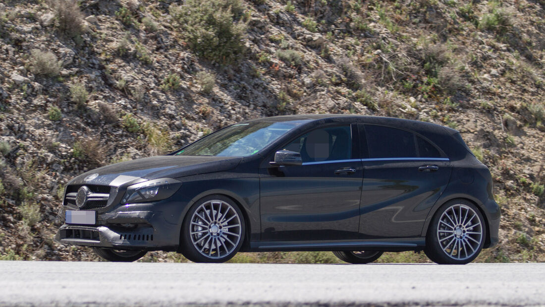 Erlkönig Mercedes Benz A45 AMG Facelift