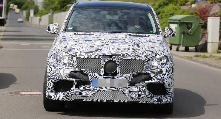 Erlkönig Mercedes MLC 63 AMG