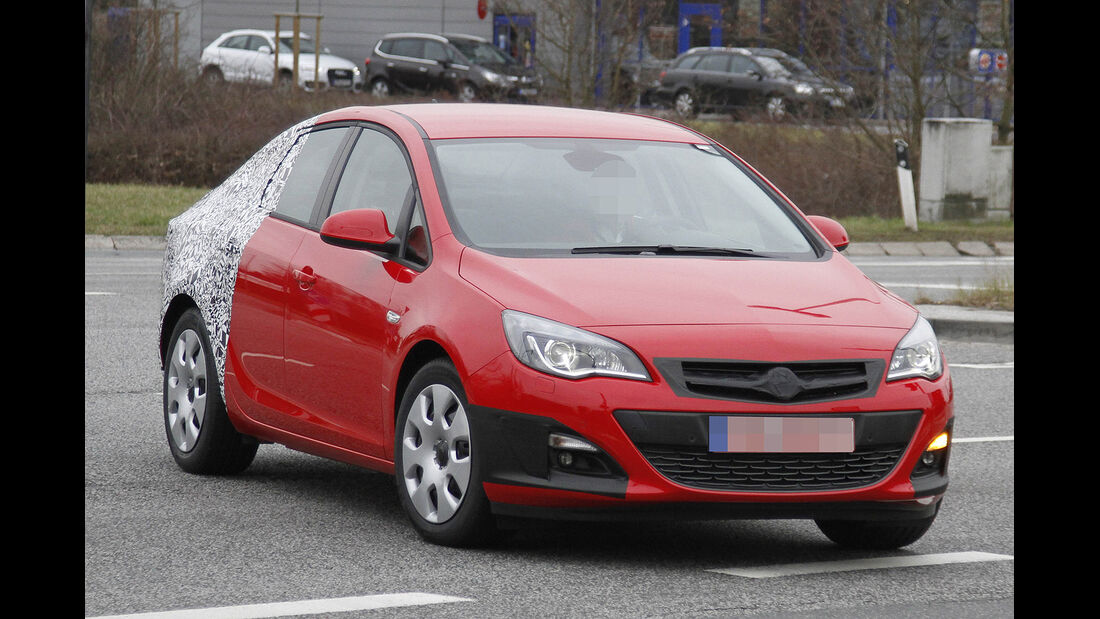 Erlkönig Opel Astra