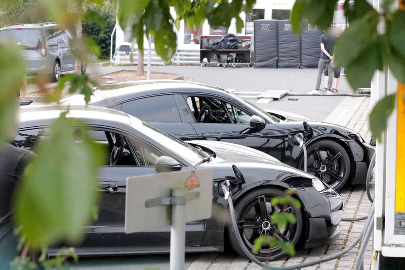 Erlkönig Porsche Taycan Turbo GT