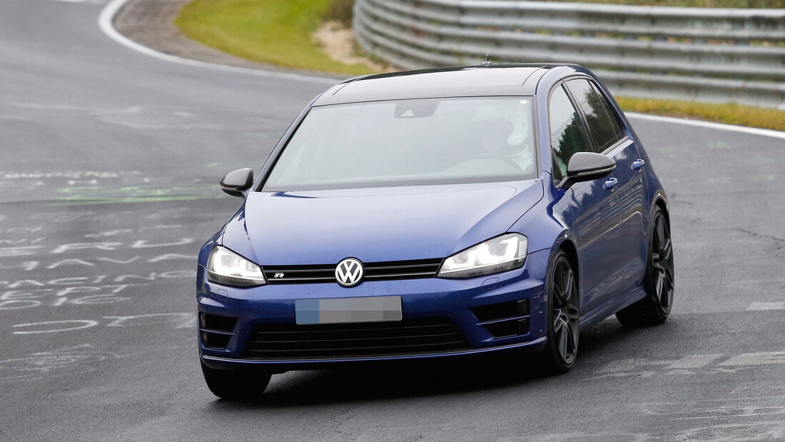 Erlkönig VW Golf R420