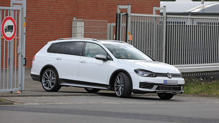Neuer Vw Golf Variant R 21 Ausgang Fur Den 333 Ps Kombi Auto Motor Und Sport