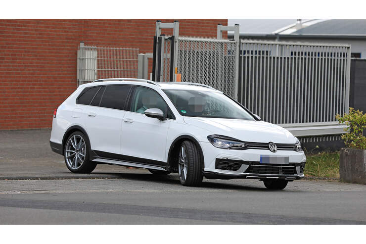 Neuer Vw Golf Variant R 21 Ausgang Fur Den 333 Ps Kombi Auto Motor Und Sport