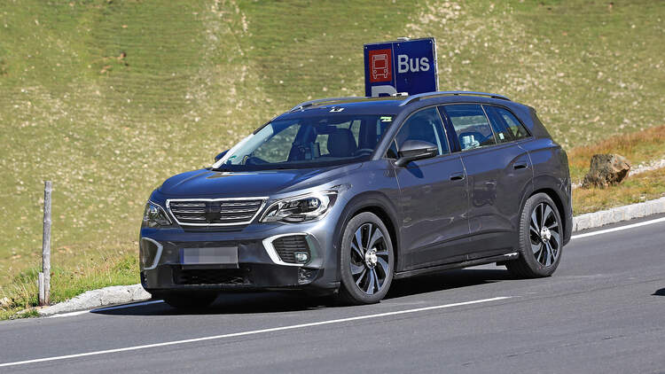 Erlkoenig-VW-ID-6-bigMobileWideGallery2x