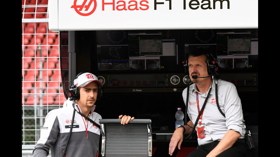 Esteban Gutierrez - Günther Steiner - Haas F1 Formel 1 - GP Ungarn - 22. Juli 2016
