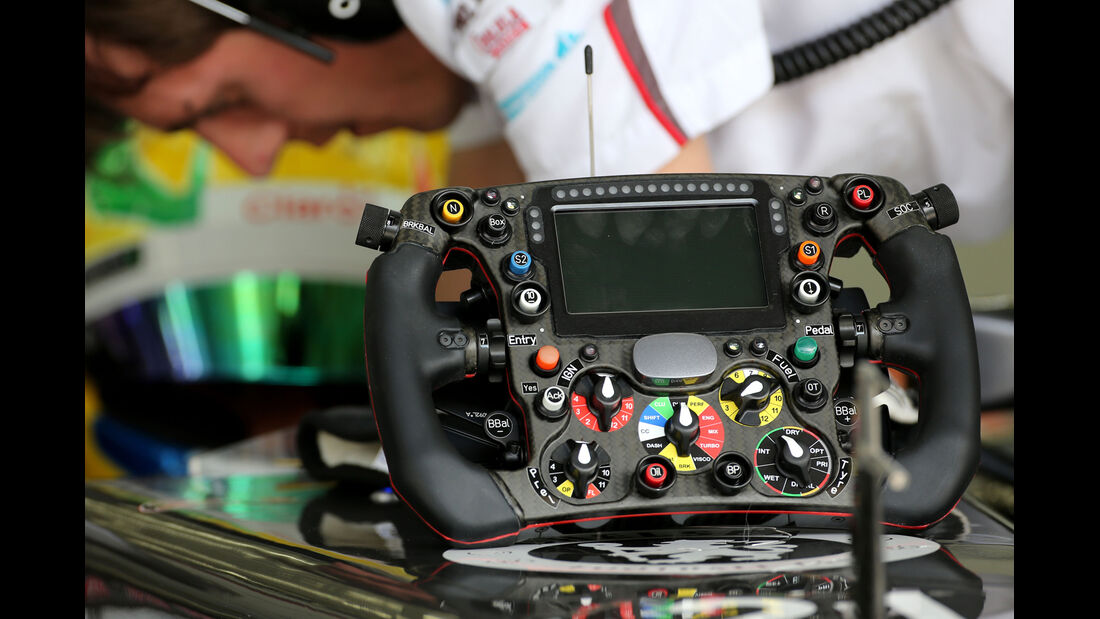 Esteban Gutierrez - Sauber - Formel 1 - Bahrain-Test 2014