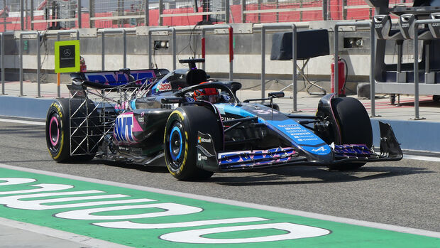 Esteban Ocon - Alpine - Formel-1-Test - Bahrain  - 23. Februar 2024