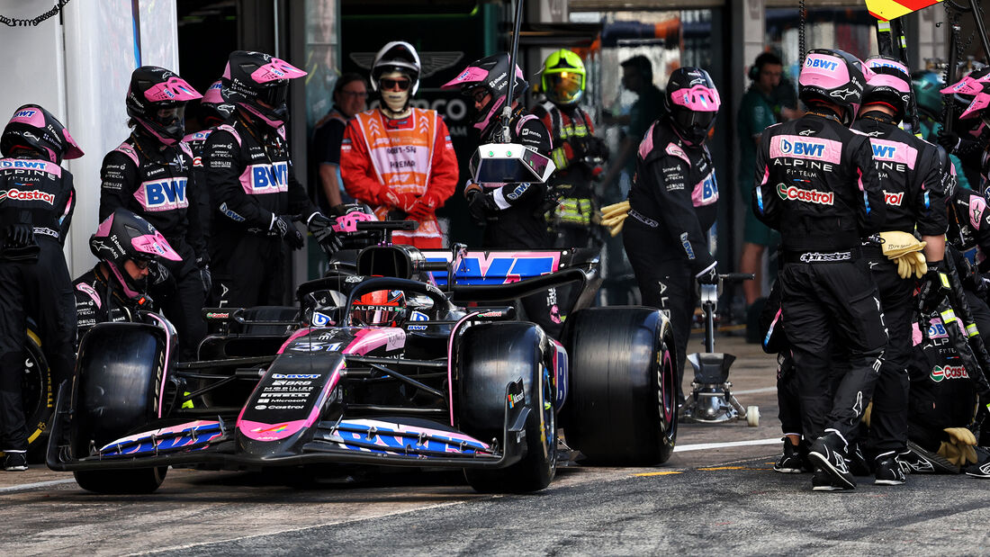 Esteban Ocon - GP Spanien 2024 - Boxenstopp