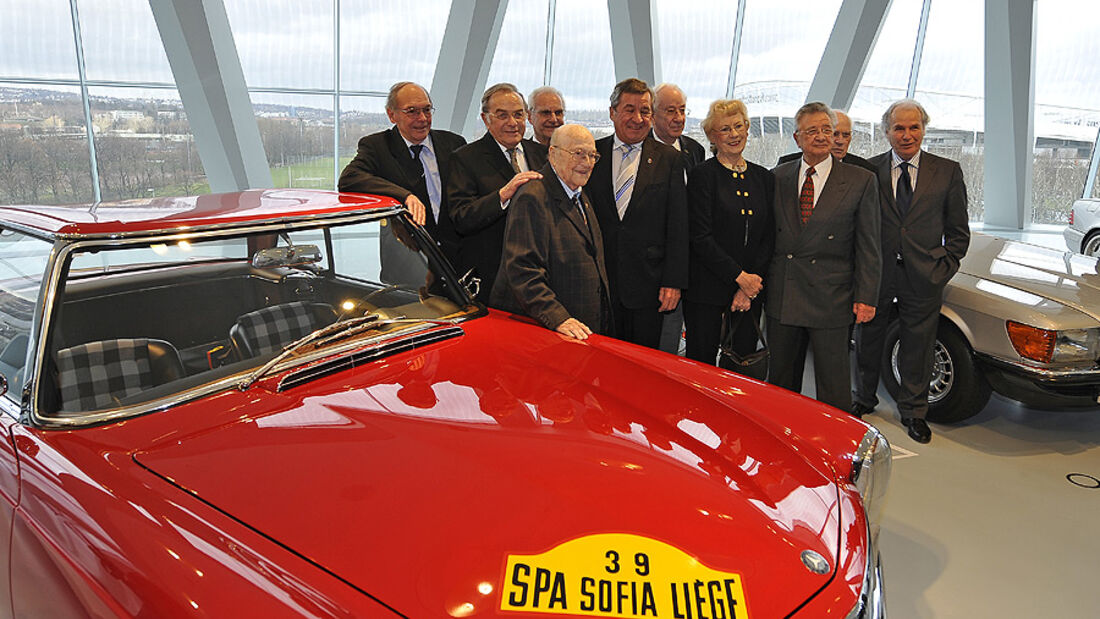 Eugen Böhringer feiert seinen 90. Geburtstaqg im Mercedes-Benz Museum