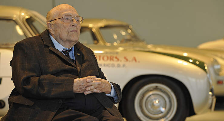 Eugen Böhringer feiert seinen 90. Geburtstaqg im Mercedes-Benz Museum
