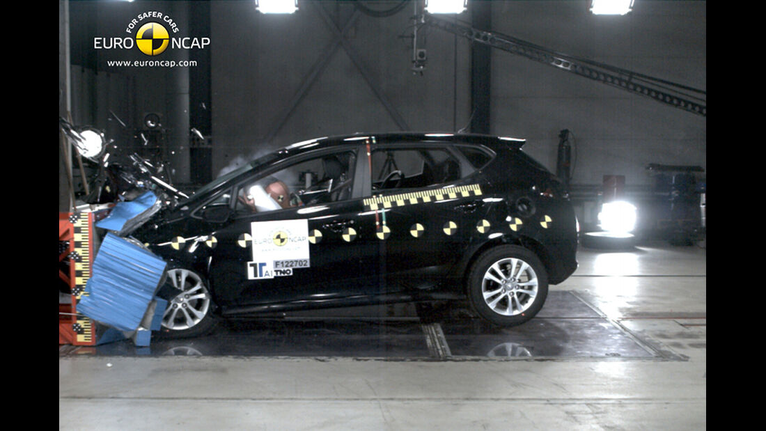 EuroNCAP-Crahtest Kia Cee'd Frontal