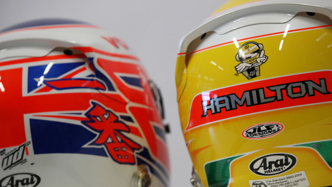 F1 Helme - Button & Hamilton 2012