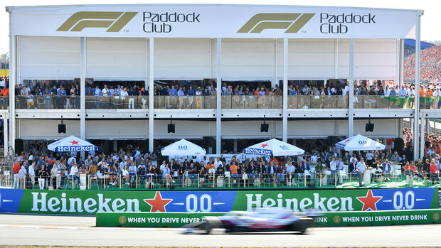 F1 Paddock Club 2022