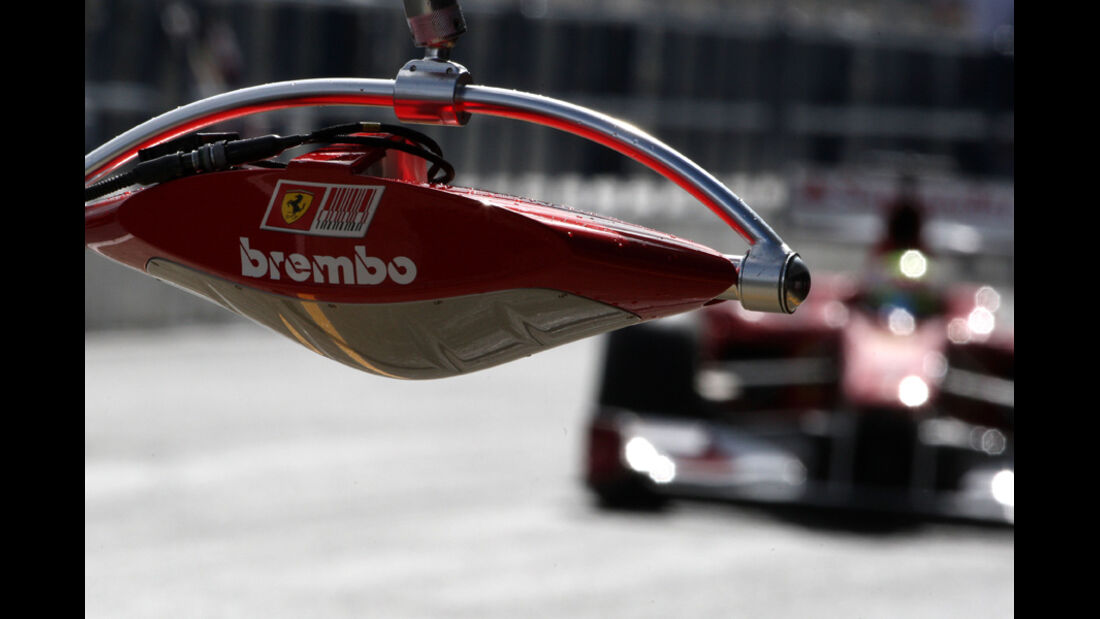F1-Test 2010 Ferrari